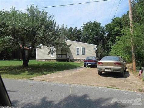 1st image of 560 Hawkins St