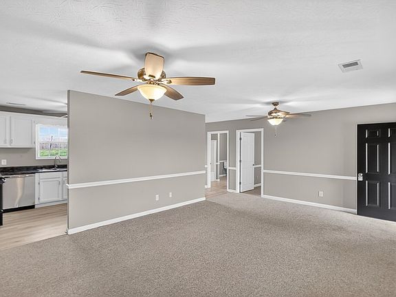 3rd image of 4721 Highway 52 E