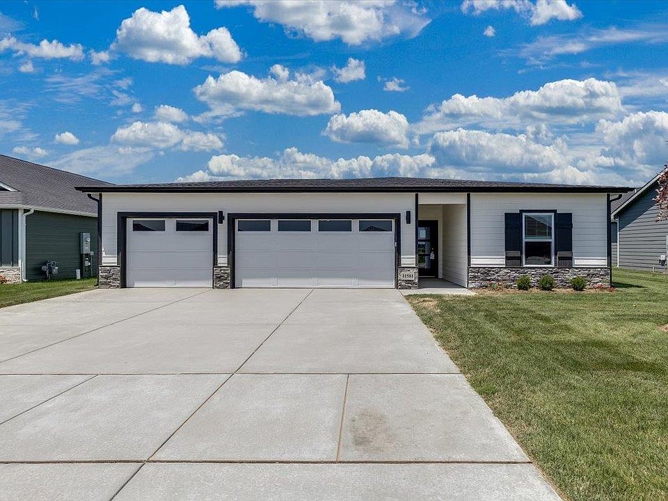 1st image of 11581 W Scarlett Ct
