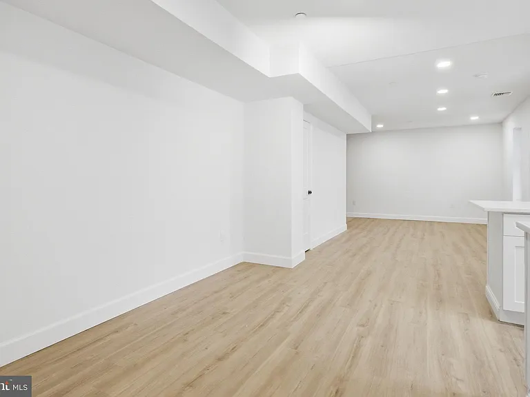 100 W Front St #2A — Photo 8