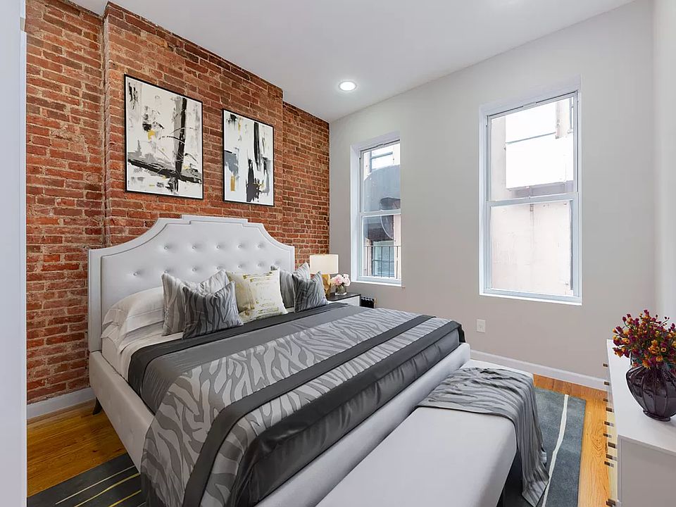 1st image of 338 W 17th St #2D