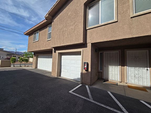4th image of 456 Hunter Dr Unit 3