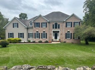 24 Woodfield Rd, Andover, NJ 07821