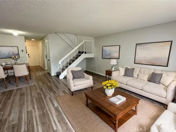 1920 S McClelland St APT 27A, Santa Maria, CA 93454