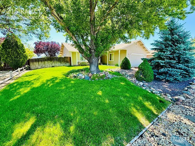 215 Rae Ct — Photo 4