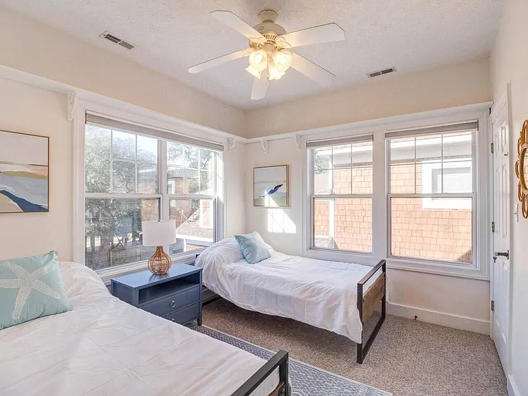 3831 E Ocean View Ave — Photo 18