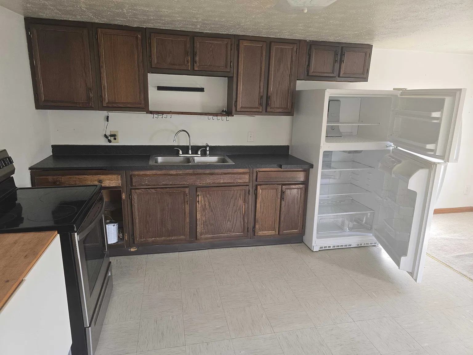 2 bed, 950 sqft, $925 — Photo 3