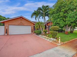 7944 Fairway Blvd, Miramar, FL 33023
