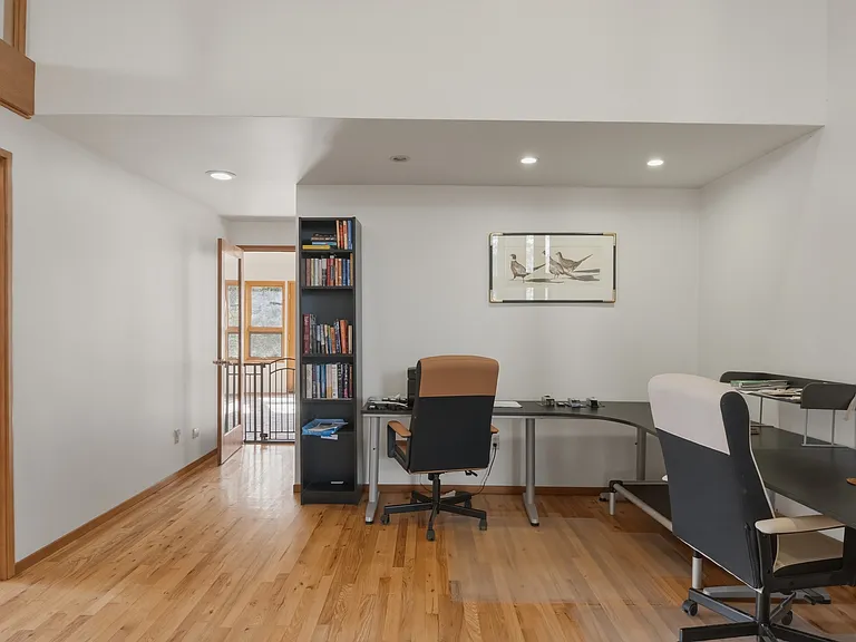 52300 SW South Rd — Photo 16