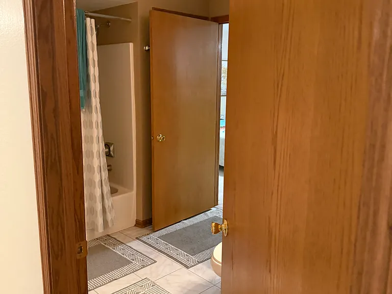 375 Kristin Ct W — Photo 8