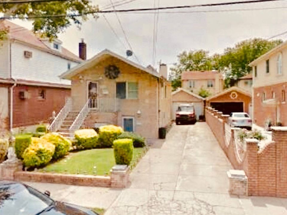 2nd image of 2238 E 74th St