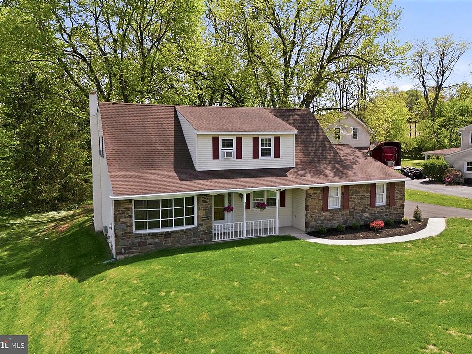 1st image of 120 Lehigh Dr
