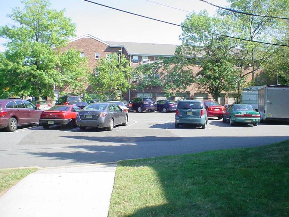 1st image of 399 Hoover Ave Suite 6