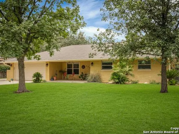 325 MEADOWBROOK DR, Hollywood Pa, TX 78232