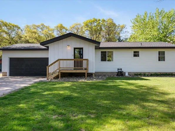 6141 Donald St, Baxter, MN 56425