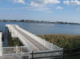 200 Portland Rd APT A-22, Highlands, NJ 07732