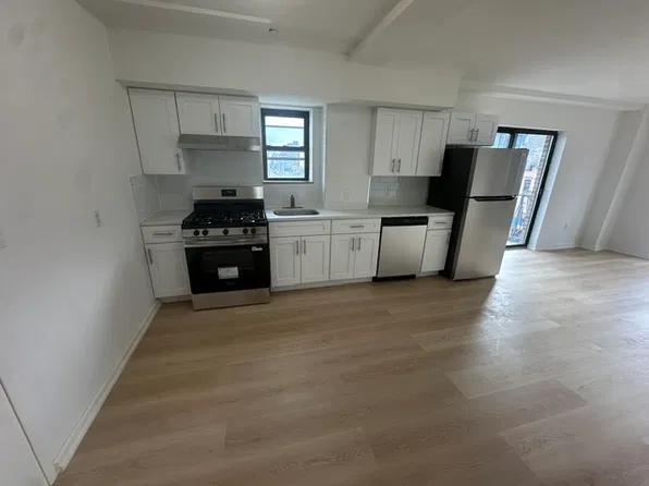 27-35 21st Street image 1 of 11