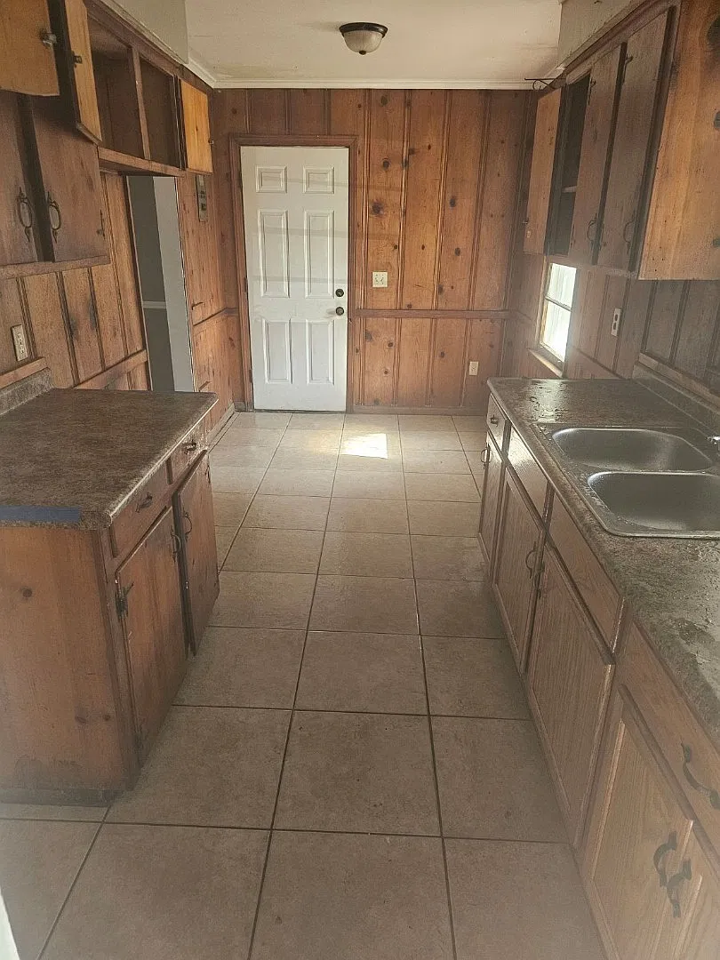 540 Clubview dr - 1 — Photo 2
