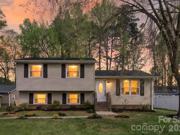 4832 Cheviot Rd, Charlotte, NC 28269