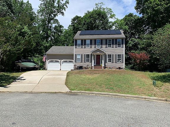 3rd image of 312 Sheppard Dr