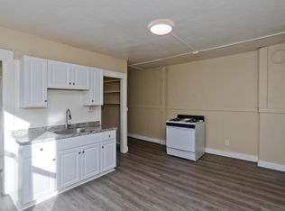 1200 Grattan St APT 2L, Chicopee, MA 01013
