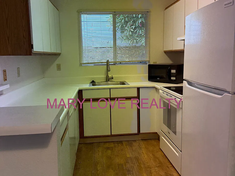 76-290 Kealoha St