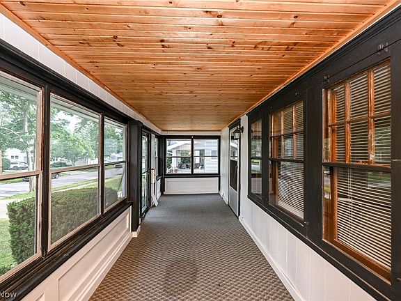 3rd image of 2138 19th St