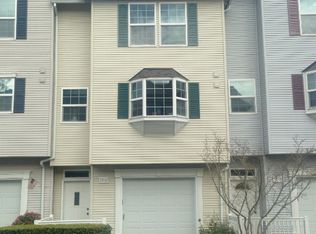 19912 SW Poplarwood Pl #1, Tualatin, OR 97062