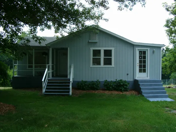 346 Holt Rd, Aliquippa, PA 15001
