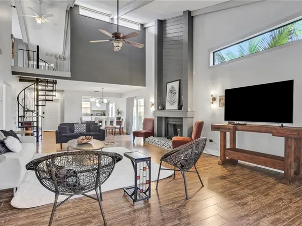 6436 Royal Woods DR, FORT MYERS, FL 33908