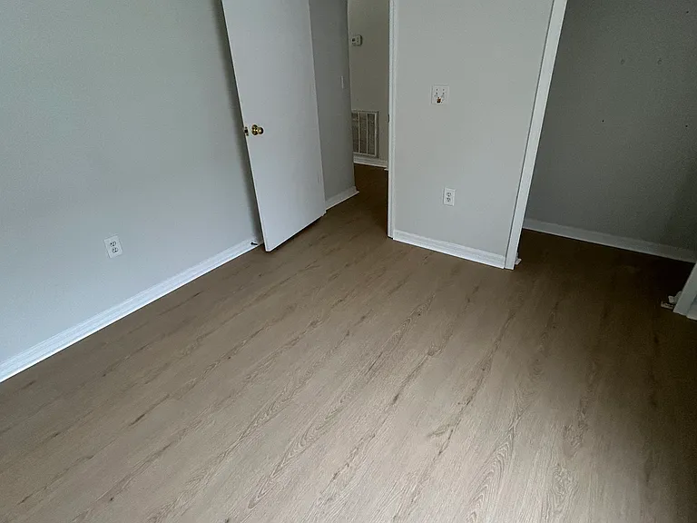 12723 Parkbury Dr — Photo 10