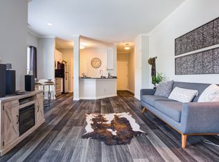 Dwell at Naperville, Naperville, IL 60563