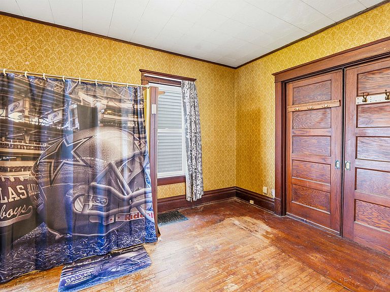 Listing photo 4