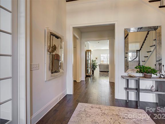 3rd image of 14901 Creeks Edge Dr