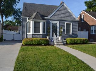 995 Harvard Rd, Berkley, MI 48072