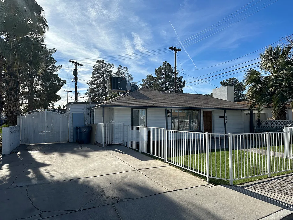 1008 Yucca Ave