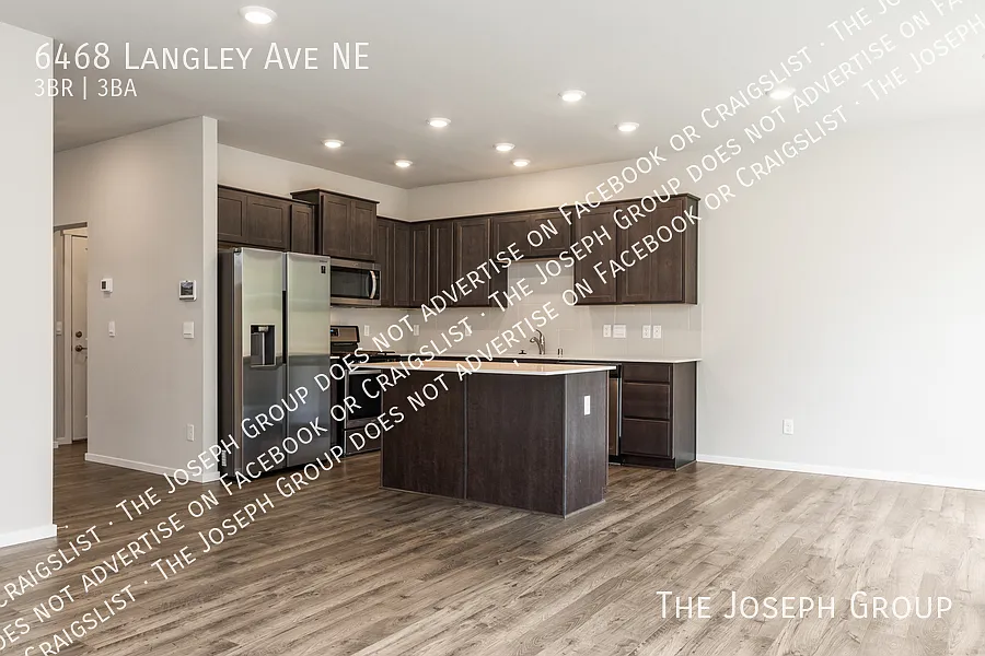 A Welcoming 3-Bedroom Escape in Bremerton! — Photo 4