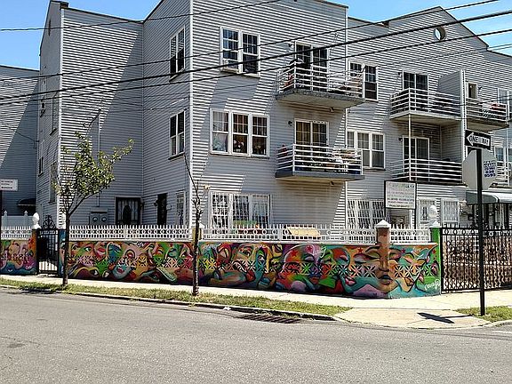 4th image of 29-22 Brookhaven Ave