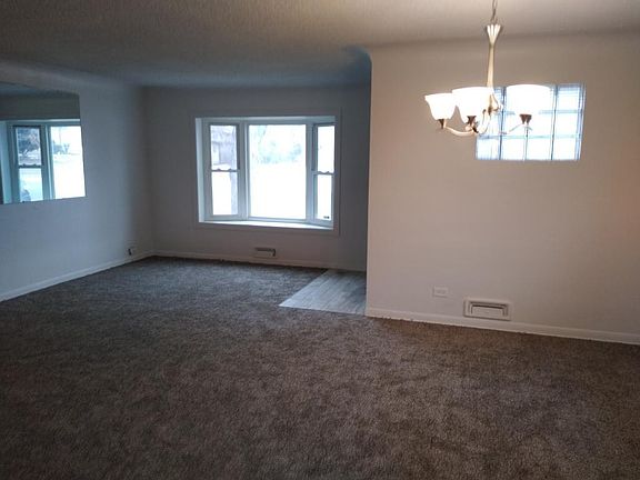 4th image of 5115 W Warren Ave