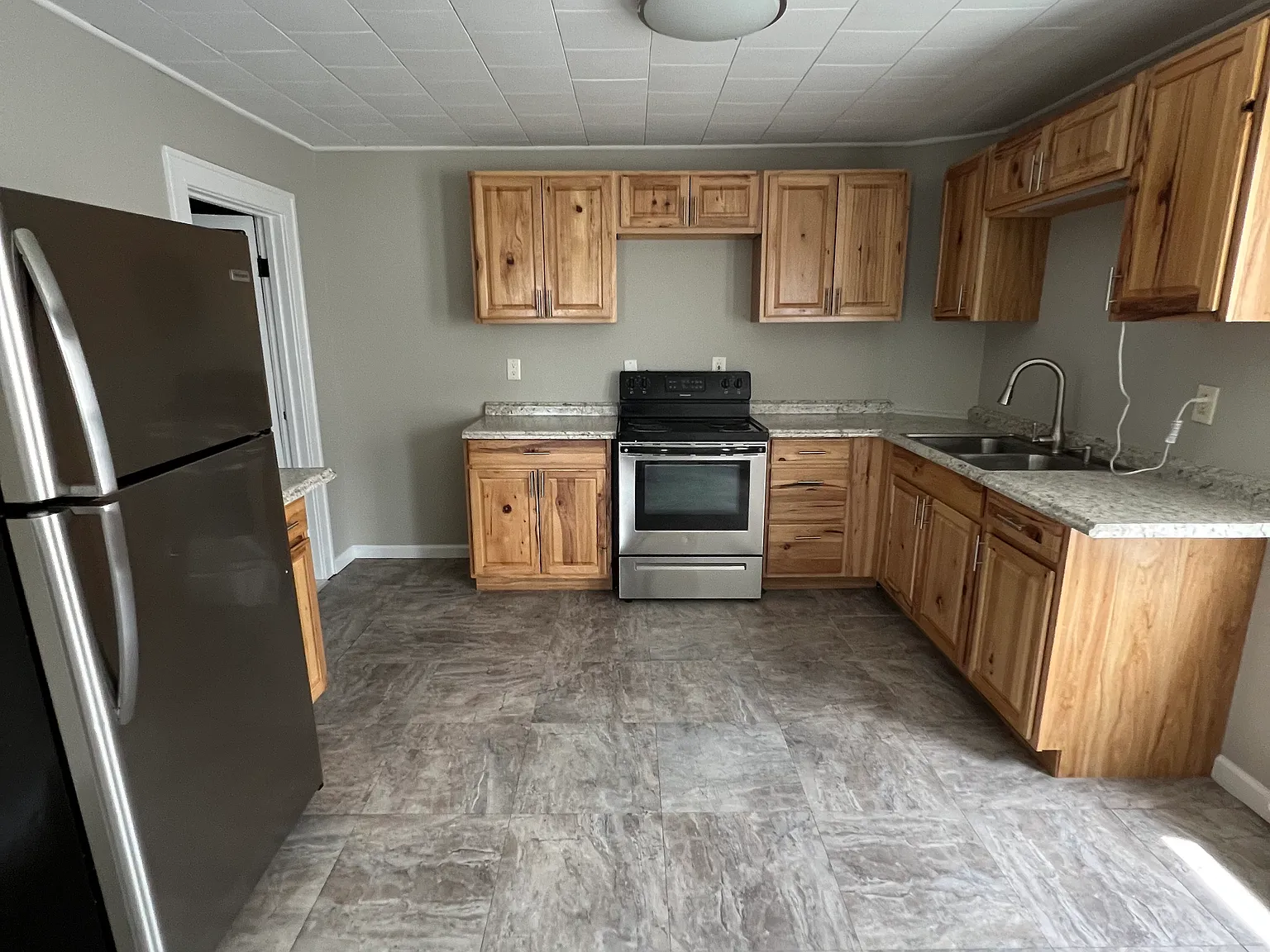 1 bed, $900 — Photo 4