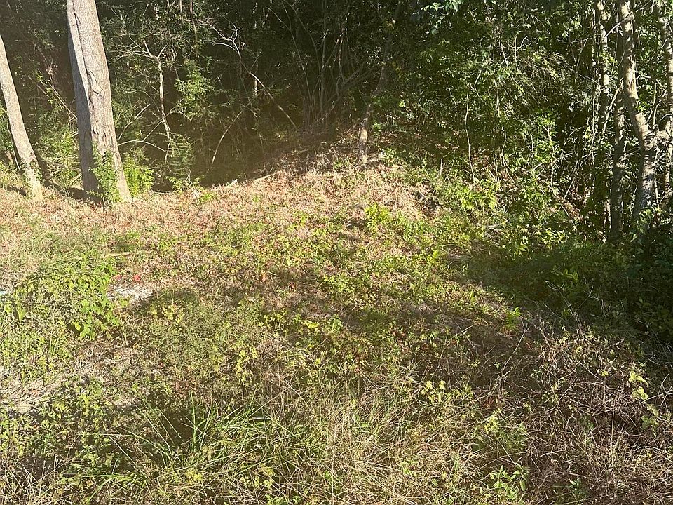 2nd image of 220 N Highway 52