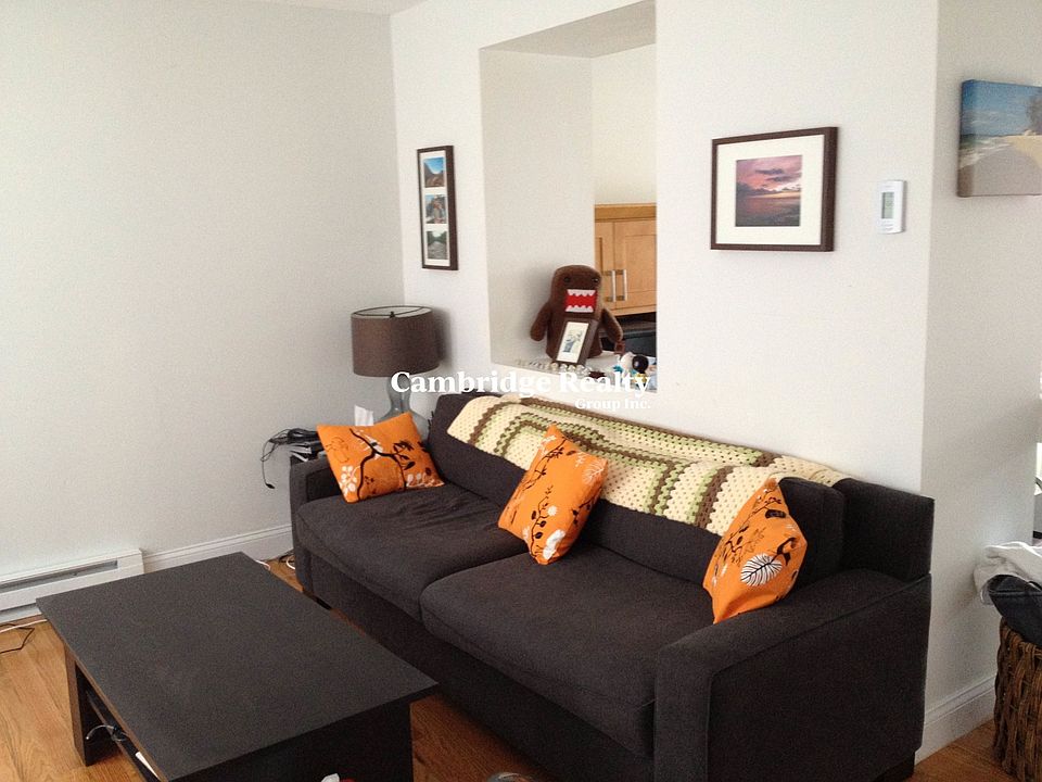 2nd image of 22 Hayden St #T