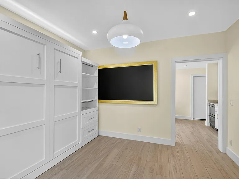 2900 Greenbriar Blvd — Photo 35