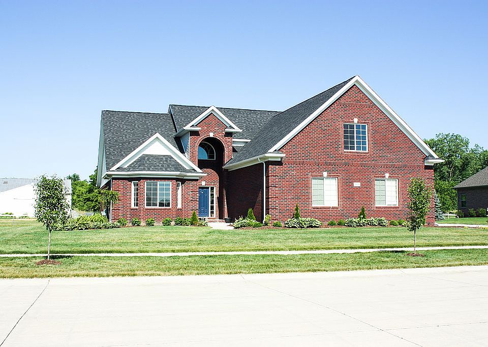 1st image of 28696 Liparoto Blvd