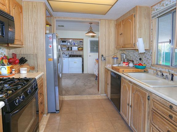 4th image of 4025 State St Spc 67
