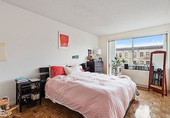 5th image of 68 Bradhurst Ave APT 6E