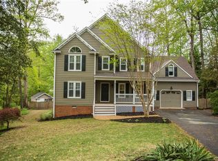 5402 Orchard Grove Ln, Midlothian, VA 23112