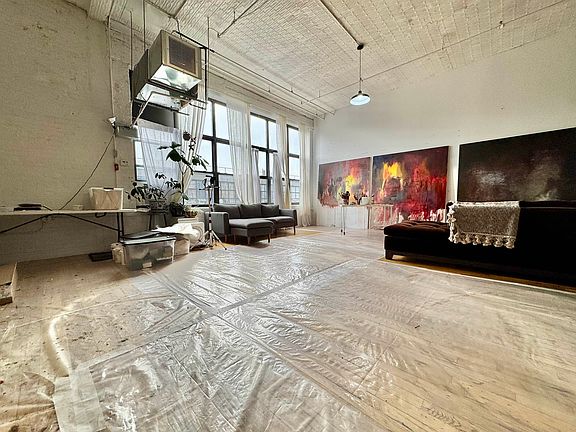 3rd image of 255 McKibbin St #517