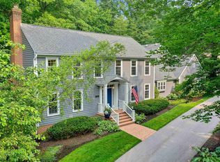 4450 Indian Trl, Green Bay, WI 54313