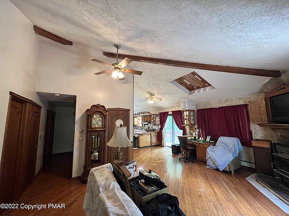 5th image of 1710 Gordon Ln
